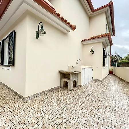 Holiday home Moradia Uriel